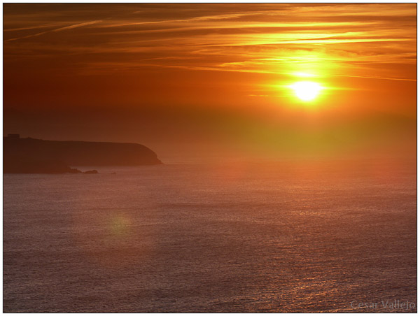 Puesta de sol y brumas