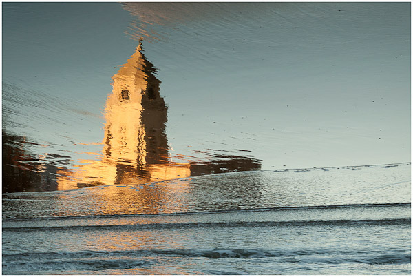 Iglesia desde la caverna